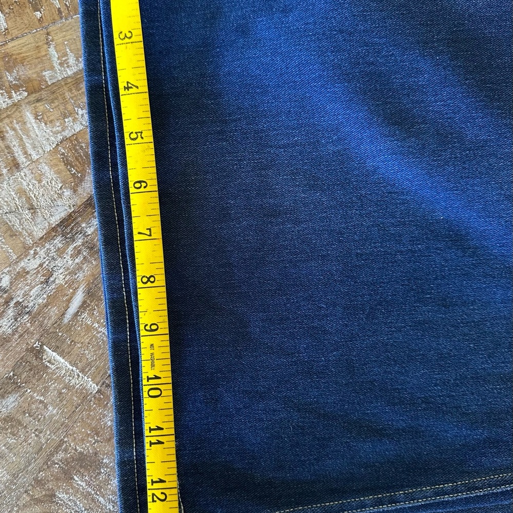 Halara NWT Large Petite pull on wide leg jeans - Picture 3 of 7